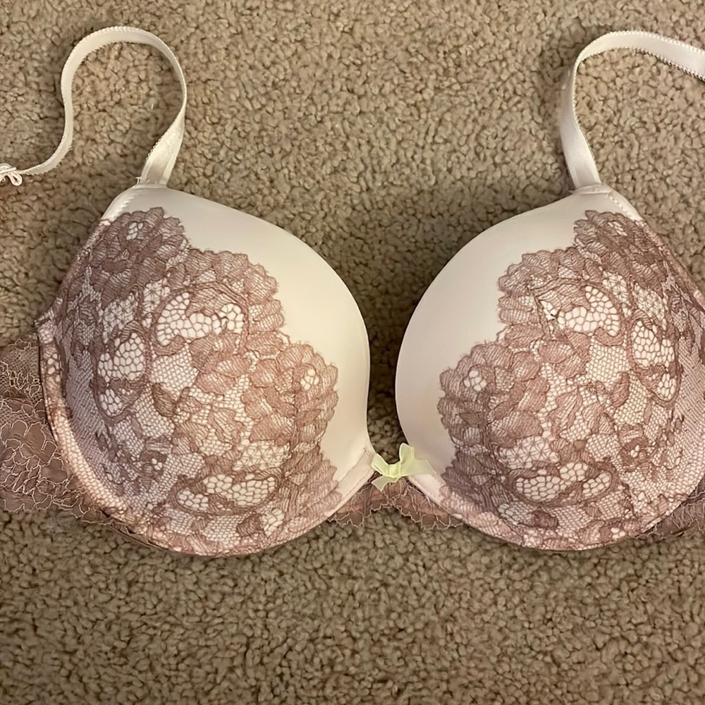 Victoria’s Secret push-up nwot